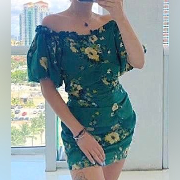 Urban Outfitters Floral Ruched Dress - Picture 3 of 12